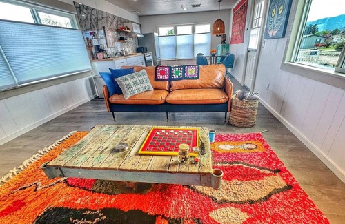 Cottonwood-Verde Village House | Art-filled retreat 15 mins from Sedona