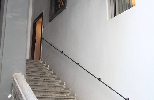 Montecalvario House | Art, history and tradition. Two rooms with Wi-Fi in the heart of Naples