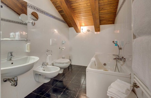 Stezzano Hotel | Art & Hotel