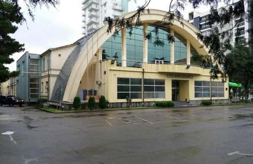 Vake Apartment | Art inspired Modern Flat near VAKE PARK with WIFI