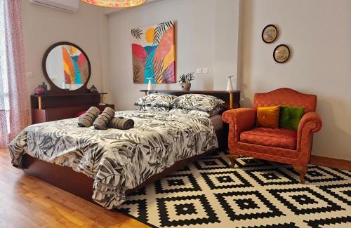 Goudi Apartment | Art Interior Apartment in Athens next to Metro Stations & All Hospitals