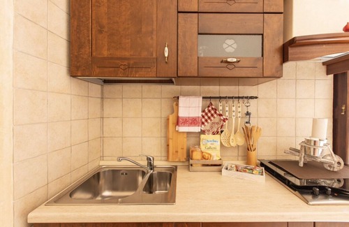 Ostuni House | "Art on Stone" house