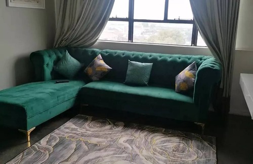 Downtown Johannesburg Apartment | Art Themed Apartment Heart of Maboneng