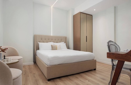 Mets Apartment | Artemis Apartment, Olympian Zeus Apartments