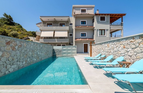 Filerimos Apartment | Artemis PoolFront Suite