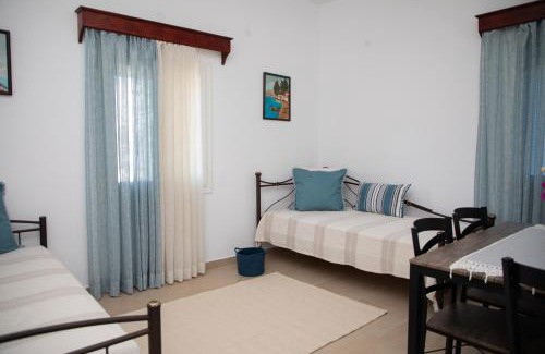 Alinda House | Artianna, holiday home in Alinda, Leros