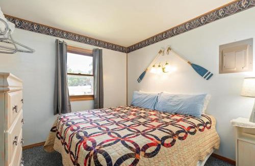 Indian Point House | Artilla Cove Cabin 2 - Lake views - Outdoor pool