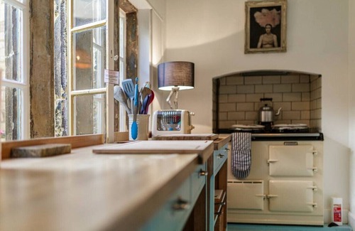 Mangotsfield House | Artisan Hall: 4BD Stunning Grandeur in Cotswolds