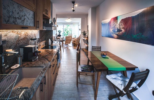 Lozenets Apartment | Artist's Flat, Entire Home