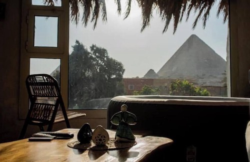 Al Haram Apartment | Artistic Home with Pyramids View