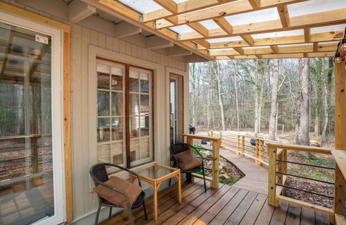 Pittsboro House | Artistic Nature Retreat w/Private Patio 1370
