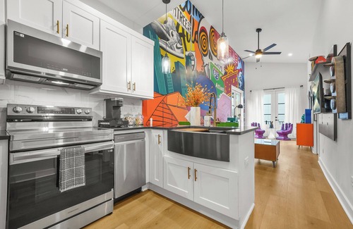 Union City House | Artistic Retreat 10 min to Airport & near Downtown
