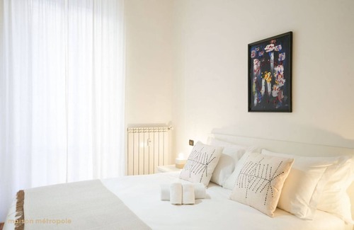Vanchiglia Apartment | Artists Art Apartment