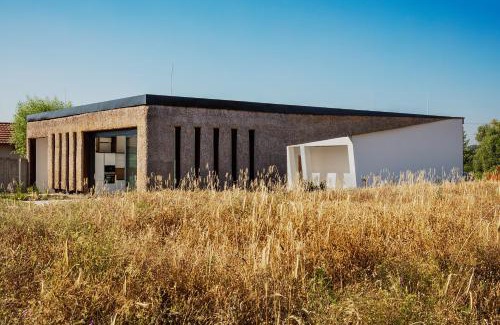 Morahalom Villa | Artkazal