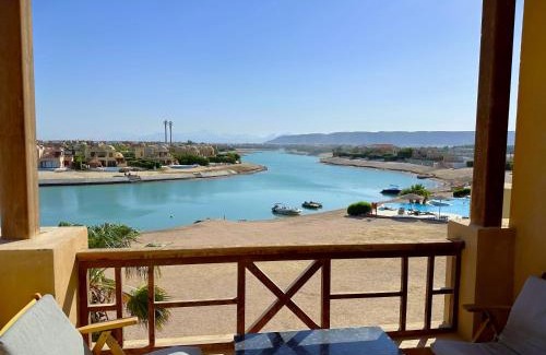 El Gouna Apartment | Artsy 1 BR Apt/Free Pool & Lagoon Access @ElGouna