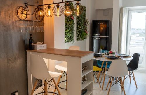 Bucharest Apartment | Artsy Riverside Suite - 1BR Amazing central apartment