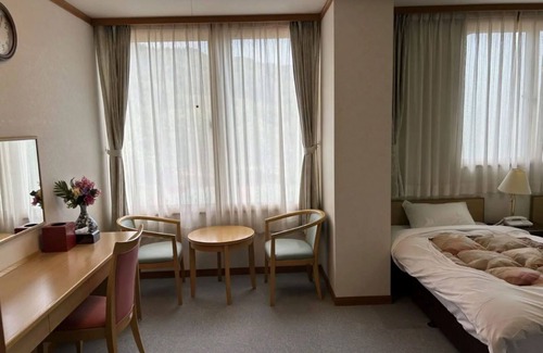Uonuma Hotel | Asakusasannsou