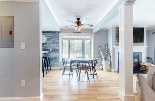 Brownsville Apartment | Ascutney Retreat