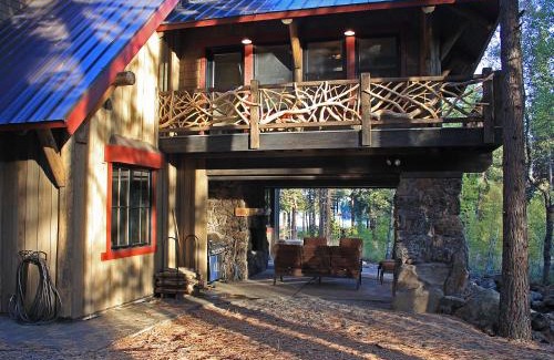 Ashland House | Ashland Lodge with Lake Views and Game Room Loft