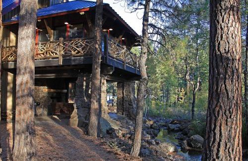 Ashland House | Ashland Lodge with Lake Views and Game Room Loft