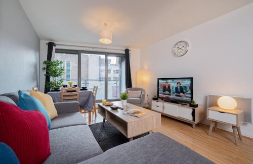 Watford Town Centre Apartment | Ashleigh two bed apartment in the heart of watford