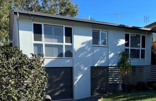 South West Rocks House | Ashmore - Four bedroom home, easy walk to shops and beach, back deck with a view