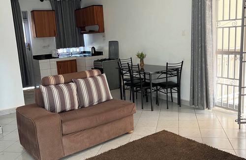 Entebbe Apartment | ASHOK APARTMENTS nPEACE AND COMFORT AWAITS
