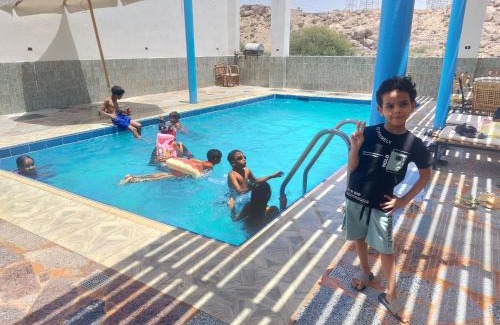 Seheil Island Ski Chalet | ashria pool gest house