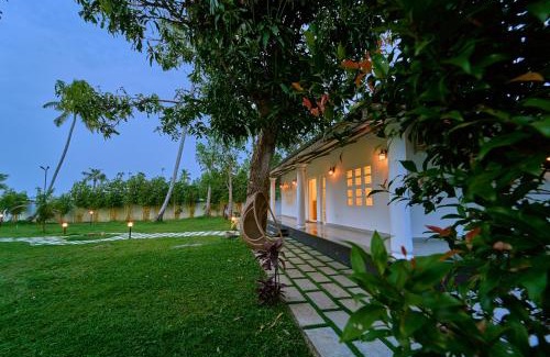 Quilon Villa | Ashtamudi Lake Villa by VOYE HOMES - Pet Friendly & Events Welcome