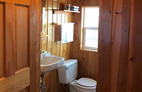 Ashton House | Ashton Historic Log Cabin 9