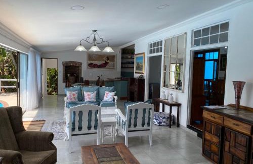 Port Edward House | Ashton Villa