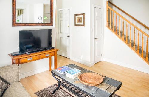 Bar Harbor House | Aspen Cottage