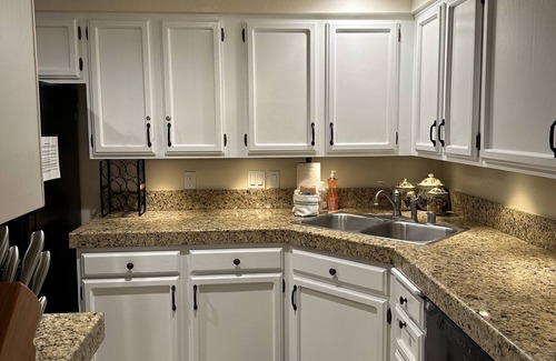 Mammoth Lakes Condo | Aspen Creek Retreat 219 Walk To Eagle Lodge/Slopes (2 UNDERGROUND parking spots)