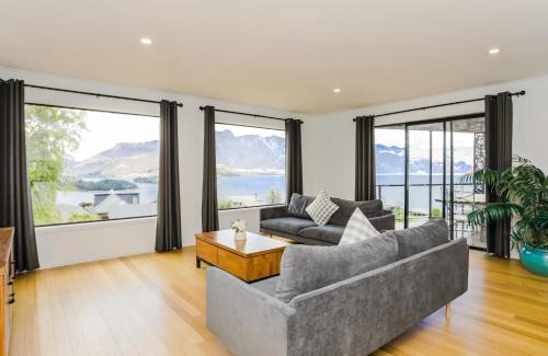 Fernhill House | Aspen Grove Villas
