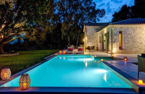Argassi Villa | Astarte Villas - Anantara Villa with Pool