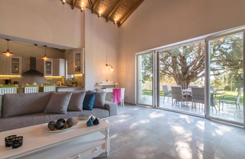 Neromilos Villa | Astarte Villas - Laalu Luxurious Private Villa with Pool