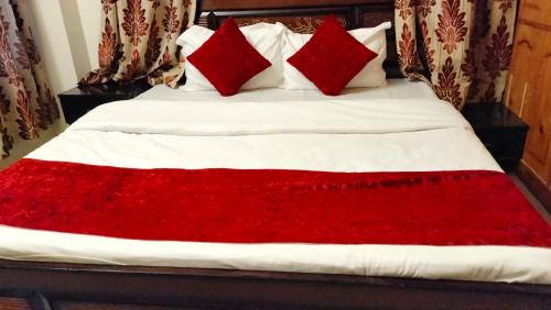 Shimla Bed & Breakfast | Aston Shimla Hill's