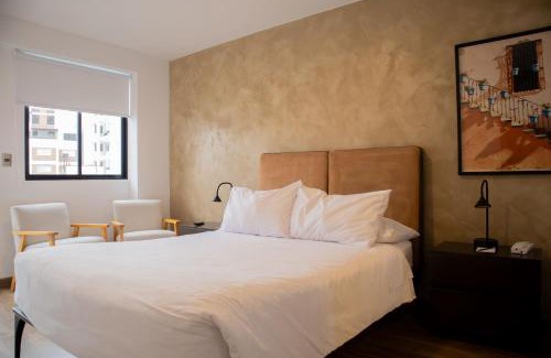 Santa Cruz Apartment | Astonishing 2BR at Malecon