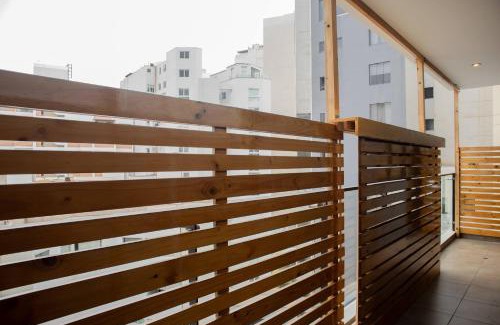 Santa Cruz Apartment | Astonishing 2BR at Malecon