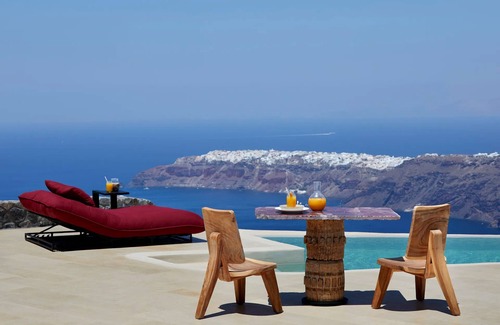 Imerovigli Villa | Astonishing Santorini Villa | 1 Bedroom | Cavalieros Honeymoon Suite | Private.