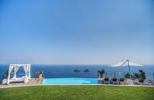 Colli di Fontanelle Villa | ASTONISHING VILLA AMAZING VIEW ON AMALFI COAST& LI GALLI ISLES