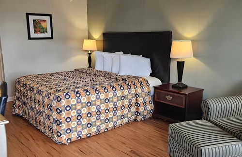 Danville Hotel | Astoria West