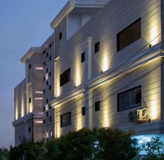 Aswan House | ASWAN NILE PALACE (swimming pool-rooftop-Nile view)