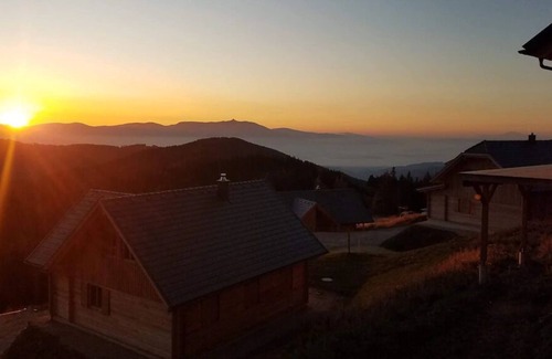 Bad Sankt Leonhard im Lavanttal Ski Chalet | Cozy chalet near the slopes with infrared cabin and sun terrace