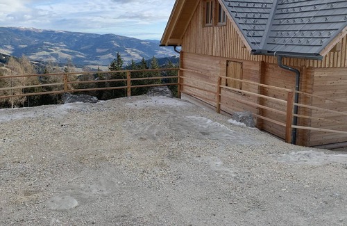 Bad Sankt Leonhard im Lavanttal Ski Chalet | Cozy chalet near the slopes with infrared cabin and sun terrace