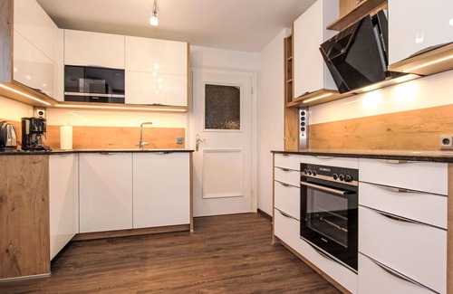 Bruck an der Grossglocknerstrasse House | Beautiful private villa for 10 guests with WIFI and TV
