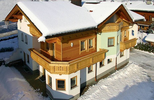Aschau Im Zillertal Apartment | 120 m² Apartment ∙ 3 bedrooms ∙ 10 guests