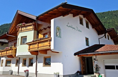 Aschau Im Zillertal Apartment | 120 m² Apartment ∙ 3 bedrooms ∙ 10 guests