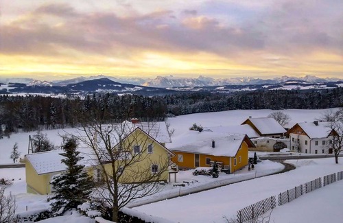 Kirchberg bei Mattighofen Apartment | 100 m² Apartment ∙ 2 bedrooms ∙ 6 guests