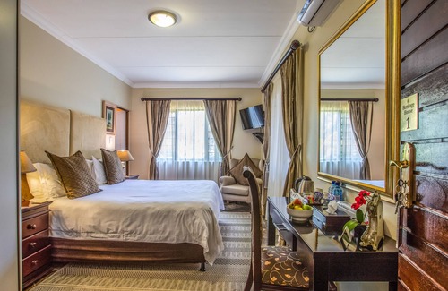 St. Lucia Bed & Breakfast | At Heritage House